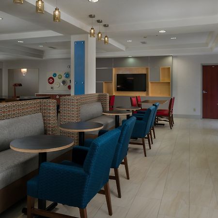 Holiday Inn Express Lawrence By Ihg Exterior foto